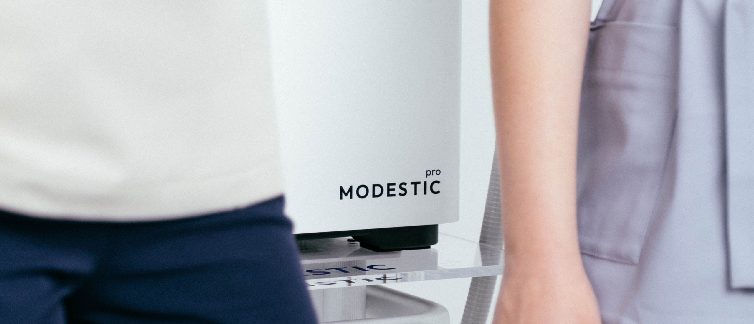 laser do usuwania makijaży permanentnych i tatuaży modestic pro