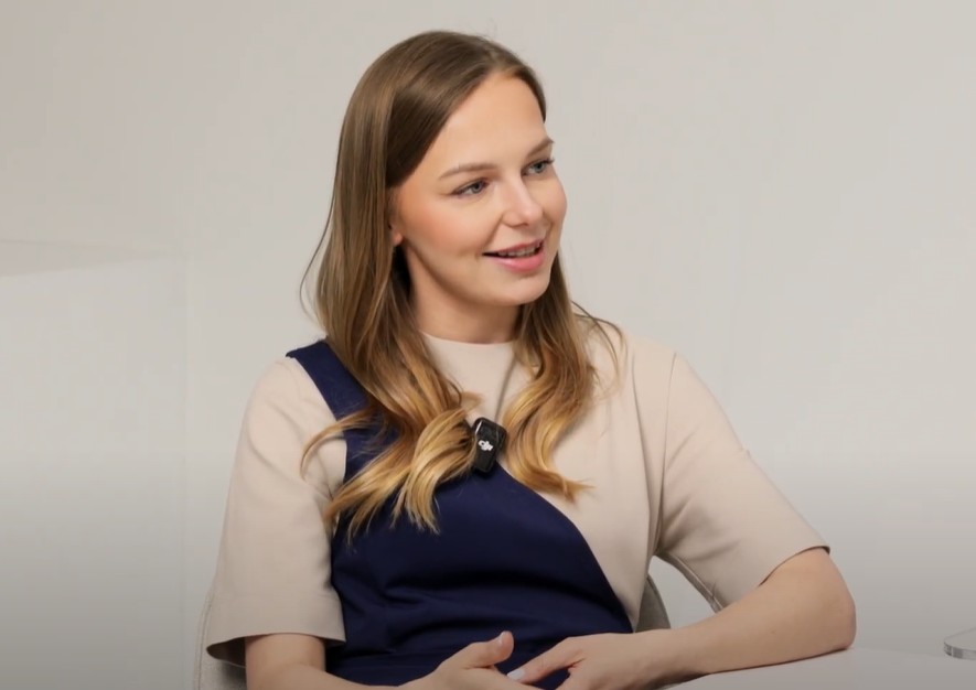 Martyna, ambasadorka marki Modestic, opowiada o swojej pracy i doświadczeniu w laserowym usuwaniu makijażu permanentnego