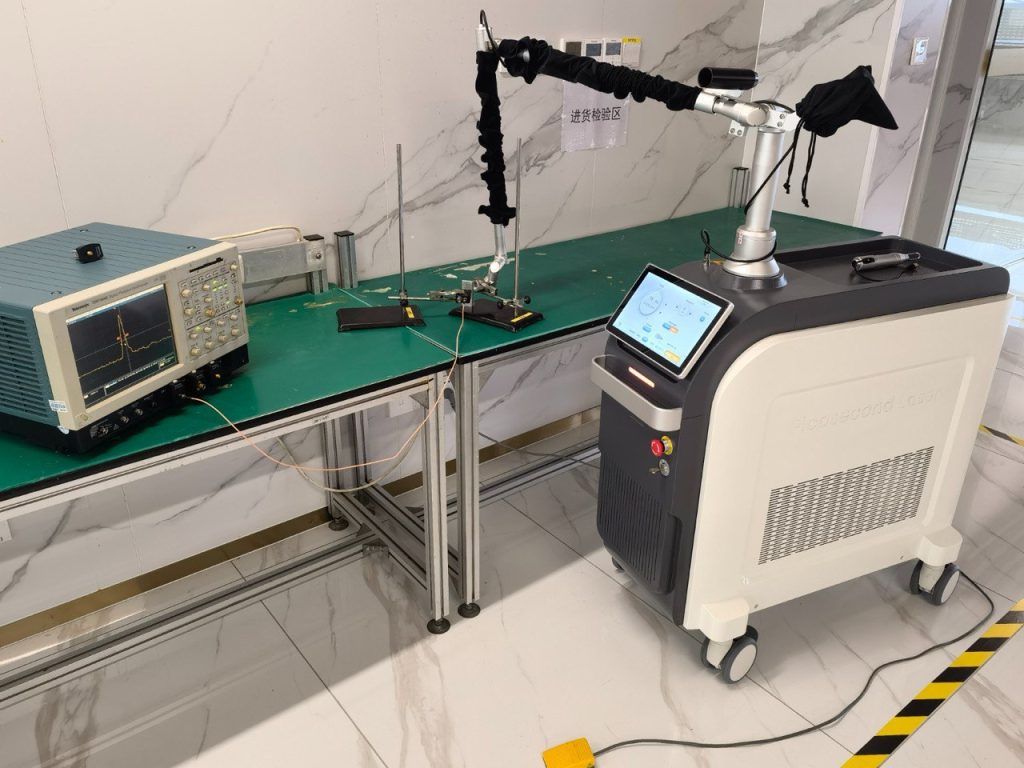 Pomiar parametrów technicznych i mocy lasera picosekundowego Modestic za pomocą oscyloskopu w warunkach serwisowych