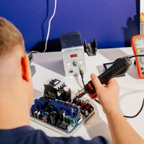 Serwis laserów kosmetycznych – naprawa i diagnostyka lasera kosmetycznego w serwisie Modestic